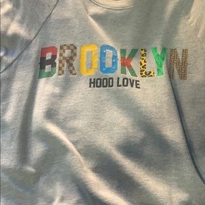 BROOKLYN HOOD LOVE SWEATSHIRT